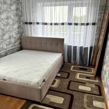 Степана Бандери вул., 44
