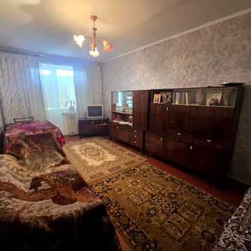 Каденюка вул. (Танкопія), 8