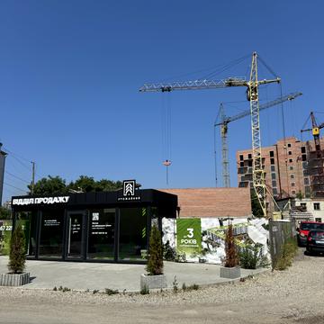 Дмитра Коцюбайла вул., (Будинок 1)