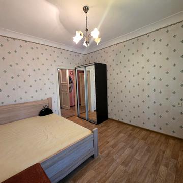 Тараса Кузьміна вул., 22/3