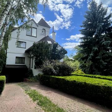 Лугова вул., 121