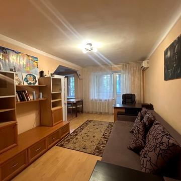 Михайла Бойчука вул. (Кіквідзе), 26