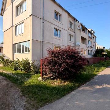 Радісна вул., 2в