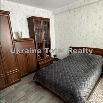 Героїв Дніпра вул., 15