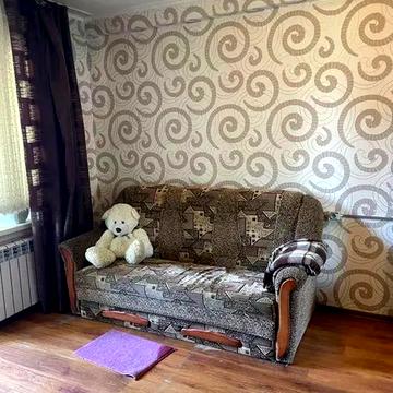 Йорданська вул. (Лайоша Гавро), 4