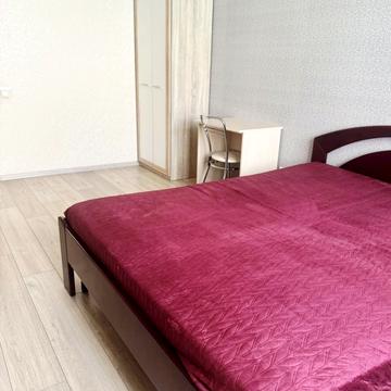 Приміська вул., 26