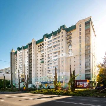 Академіка Павлова вул., 144