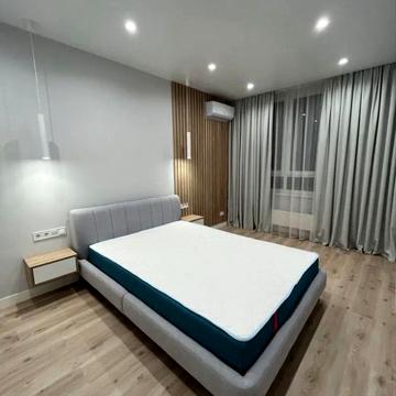 Тадея Рильського бульв., 5