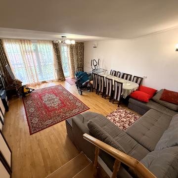 Леся Курбаса вул., 9