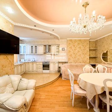 Отакара Яроша вул., 24б