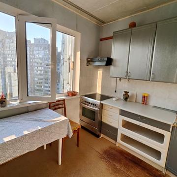 Академіка Заболотного вул., 46