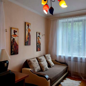 Марії Приймаченко бульв. (Академіка Ліхачова), 8-А