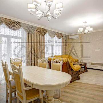 Саперне Поле вул., 12