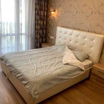 Лесі Українки бульв., 24