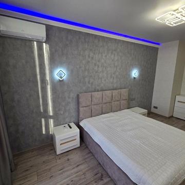 Каховська вул., 56