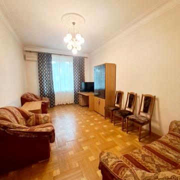 Катерини Білокур вул., 5/17