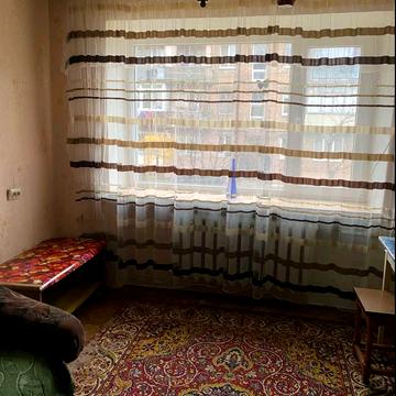 Новосільна вул., 13