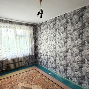Юрія Кондратюка вул. (Комунарівська), 1