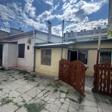 Михайла Болтенка вул. (Адмірала Лазарєва), 11