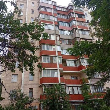 Леоніда Бикова бульв., 5