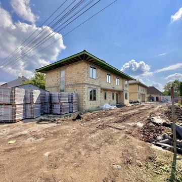 Зелена вул., 15