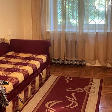 Червоної Калини просп., 75