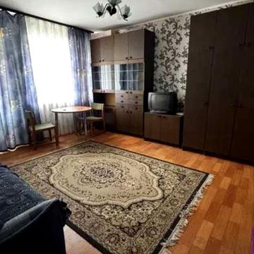 Івана Дяченка вул., 13