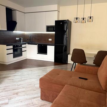 Університетська вул., 1г