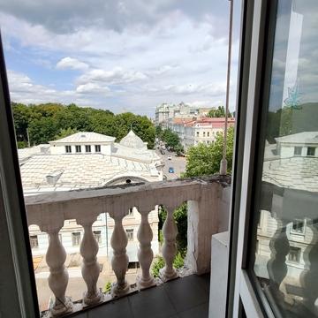 Антоновича вул. (Горького), 4/6