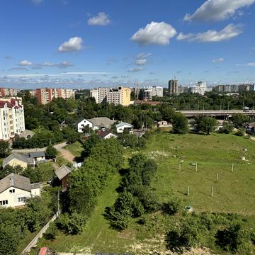 Соняшникова вул., (Будинок)