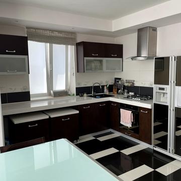 Староміська вул., 52