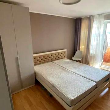 Євгена Патона вул., 6