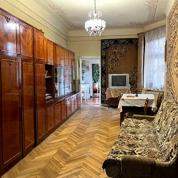 Героїв УПА вул., 50