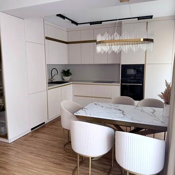 Петра Лінтура вул., 7