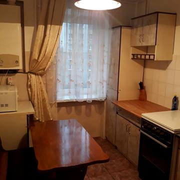 Пасічна вул., 3