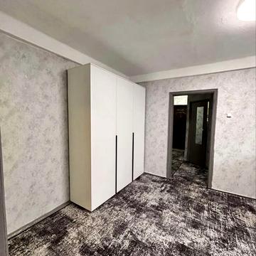 Михайла Грушевського вул. (Димитрова), 4а