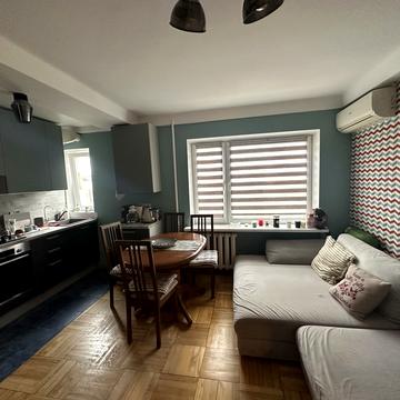 Лесі Українки бульв., 5