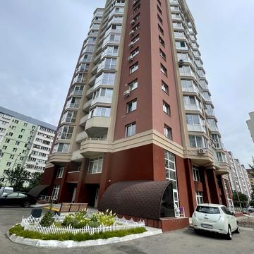 Героїв Дніпра вул., 63