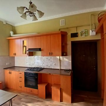 Шептицьких вул., 20