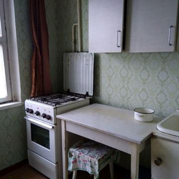Прирічна вул., 27