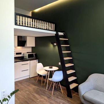 Крехівська вул., 6
