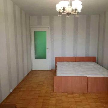 Райдужна вул., 18