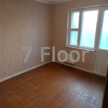 Миколи Закревського вул., 35