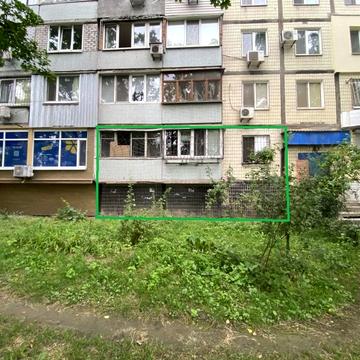 Героїв просп., 12