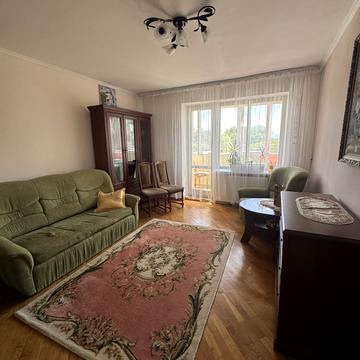 Пасічна вул., 20