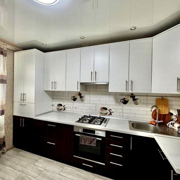 Михайла Лушпи просп. (Космонавтів), 5 к30
