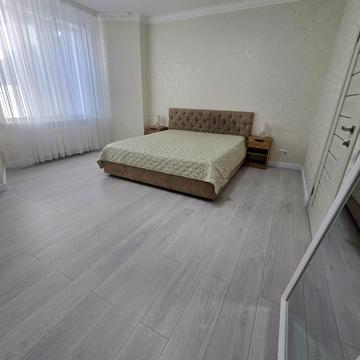 Павла Чубинського вул., 113А