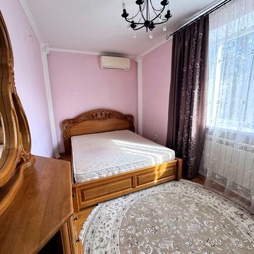 Слави Стецько вул., 3а