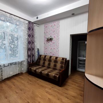 Ґарета Джонса вул. (Сімї Хохлових), 11