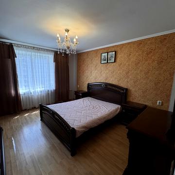 Конякіна вул., 25